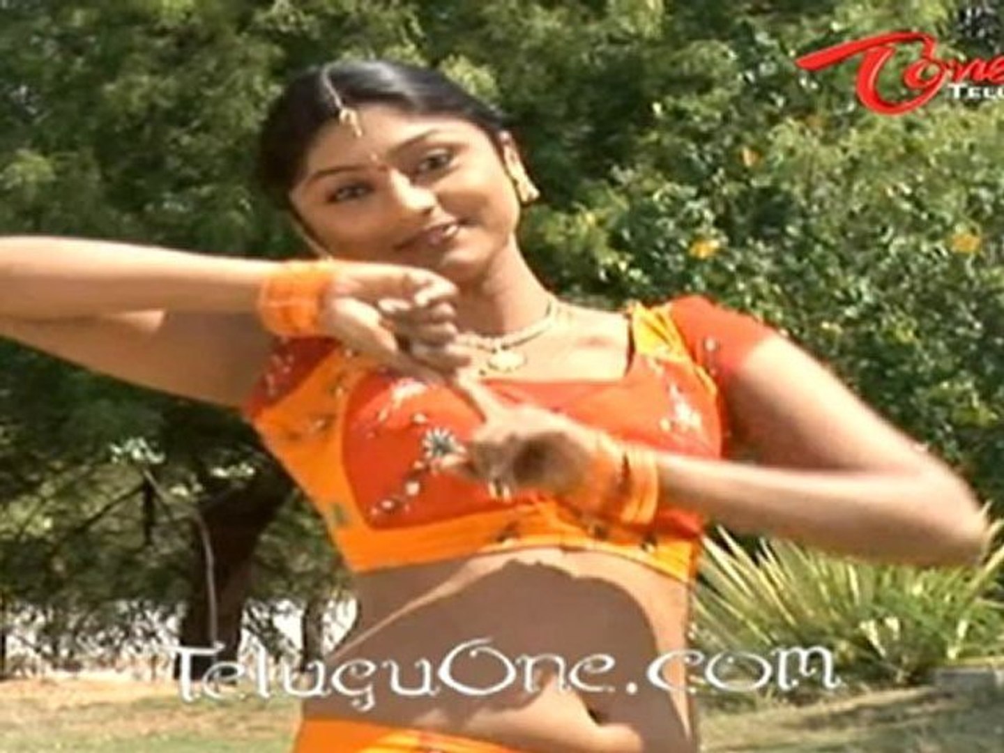Kousalya Aunty Movie Making Stills - Vahida - video Dailymotion