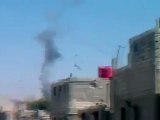 Syria فري برس  دمشق أجمل مقطع لإسقاط الطائرة المروحية في سماء جوبر27 آب-2012