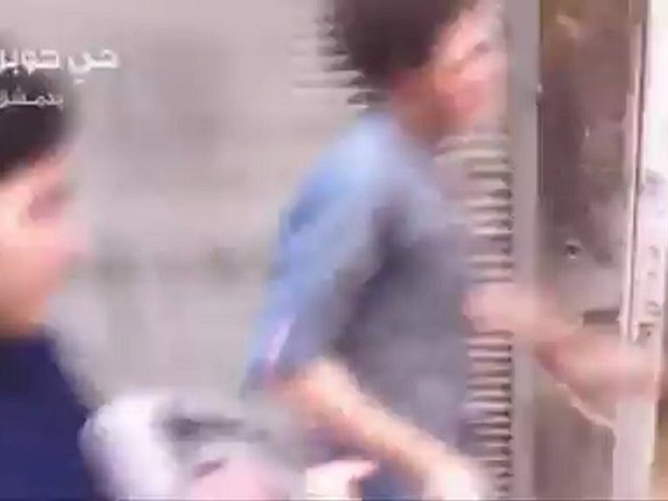 Syria فري برس   دمشق جوبر تدمير المنازل وإصابة طفل 2012_8_27