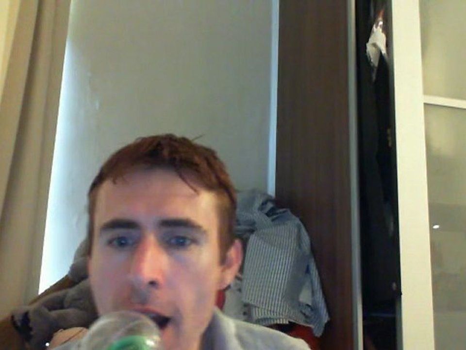 Wiwi égratigne "vivre libre ou mourir" de Bérurier Noir