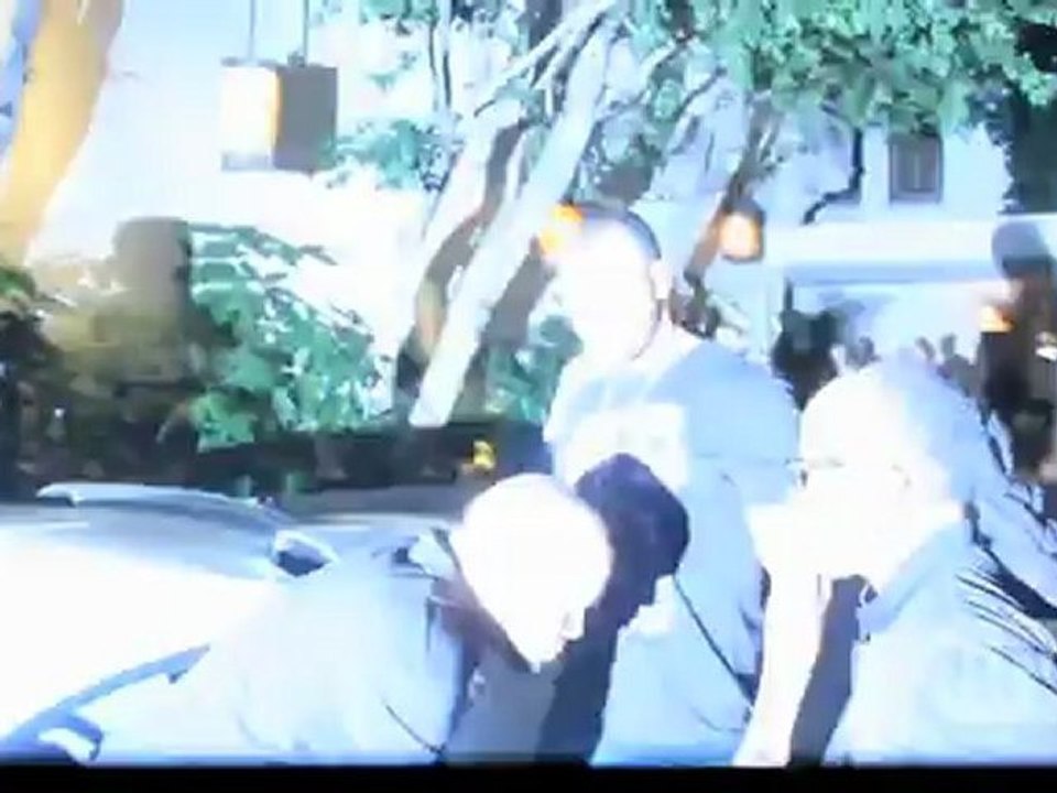 White Bugatti Veyron 16.4: Flo Rida Flashes Car At Hollywoods Chateau Marmont