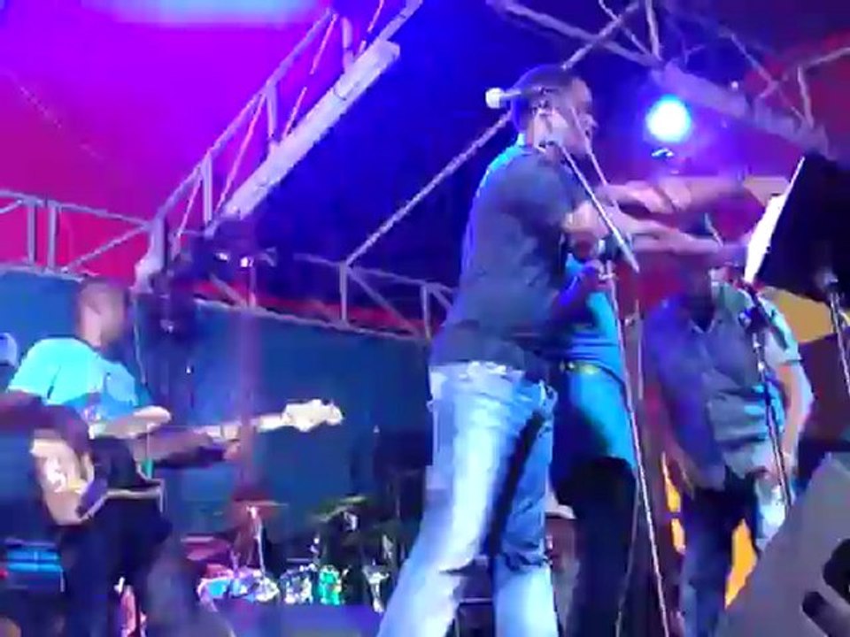 Fête patronale du Robert - MKG (Valérie Ragot "we found love") : dimanche 26 août 2012