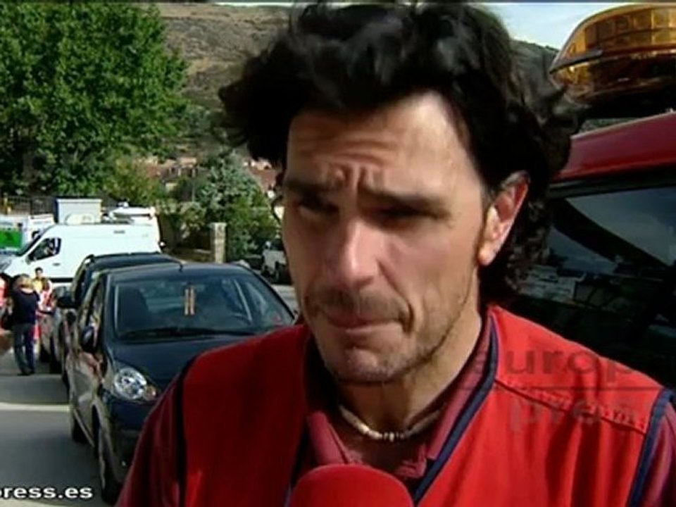 400 efectivos trabajan en el incendio de Robledo, Madrid