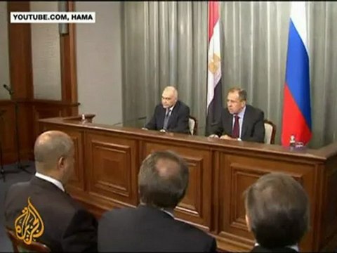 Arab League observers continue Syria visit