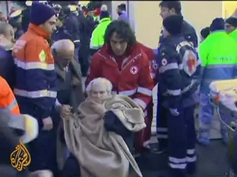 Cruise liner runs aground off Italy's coast