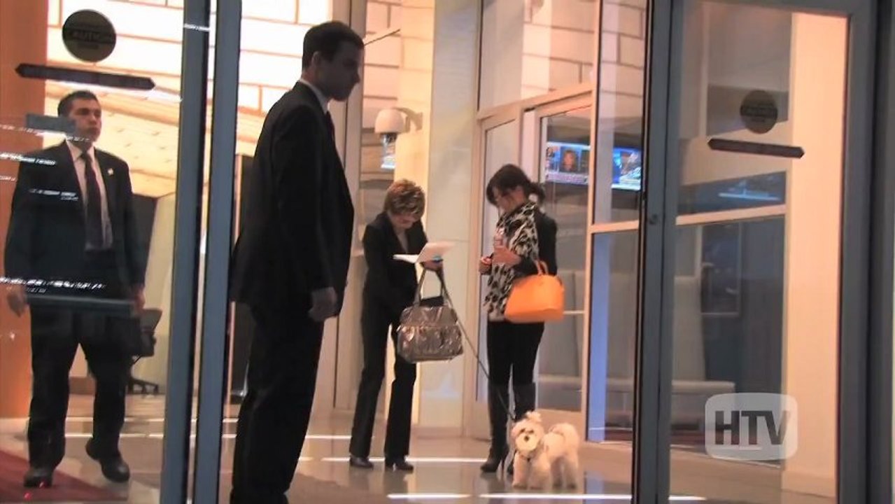 Coton de Tulear: Jane Fonda And Pup Depart CNN Hollywood.