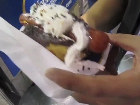 Eclair Hot Dog