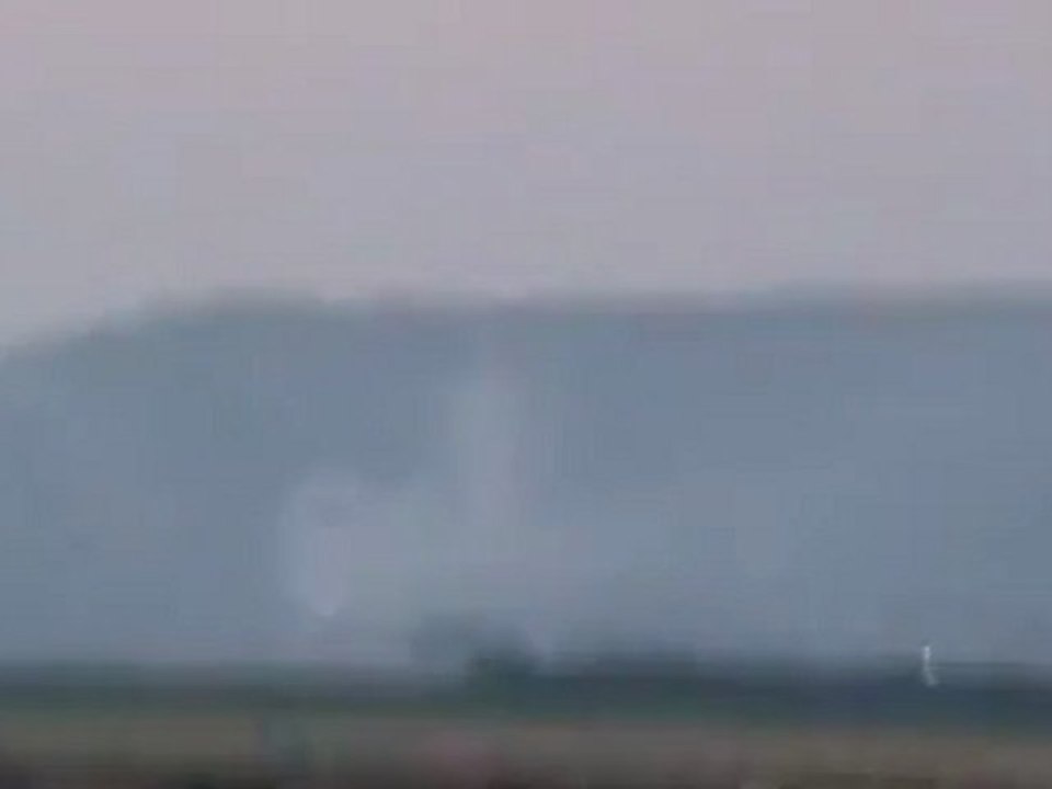 Syria فري برس  ريف حلب الأتارب  بعد سقوط قذائف المدفعية28 8 2012