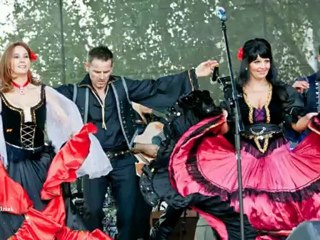 "Kałe Bała"  Sylwia NowickaPolski Zespół Muzyki I Tańca Cygańskiego "Cztery Struny Skrzypiec"