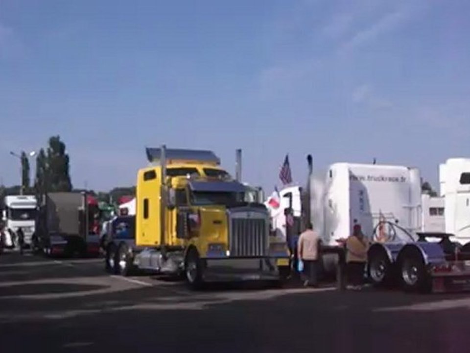 nogaro 2012.... defilé camions