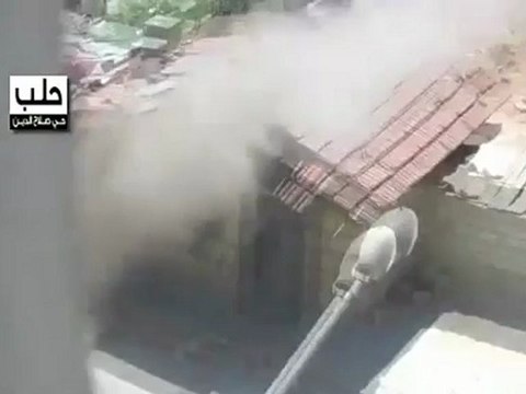 Syria فري برس حلب صلاح الدين الجيش الحر يطلق صواريخ محلية الصنع على تجمع للجيش الأسدي 24 8 2012