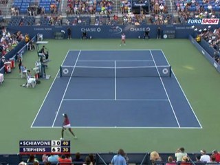 Schiavone vs Stephens: Seçmeler