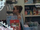 Actress Amy Adams Hits Up Robertson Shops.