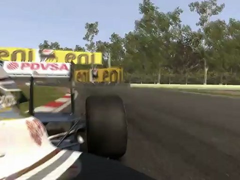 F1 2011 - GP d'Italie - Kier vs Webber