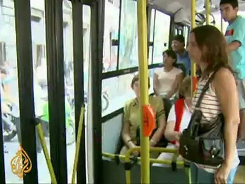 Argentina government cuts transport subsidies