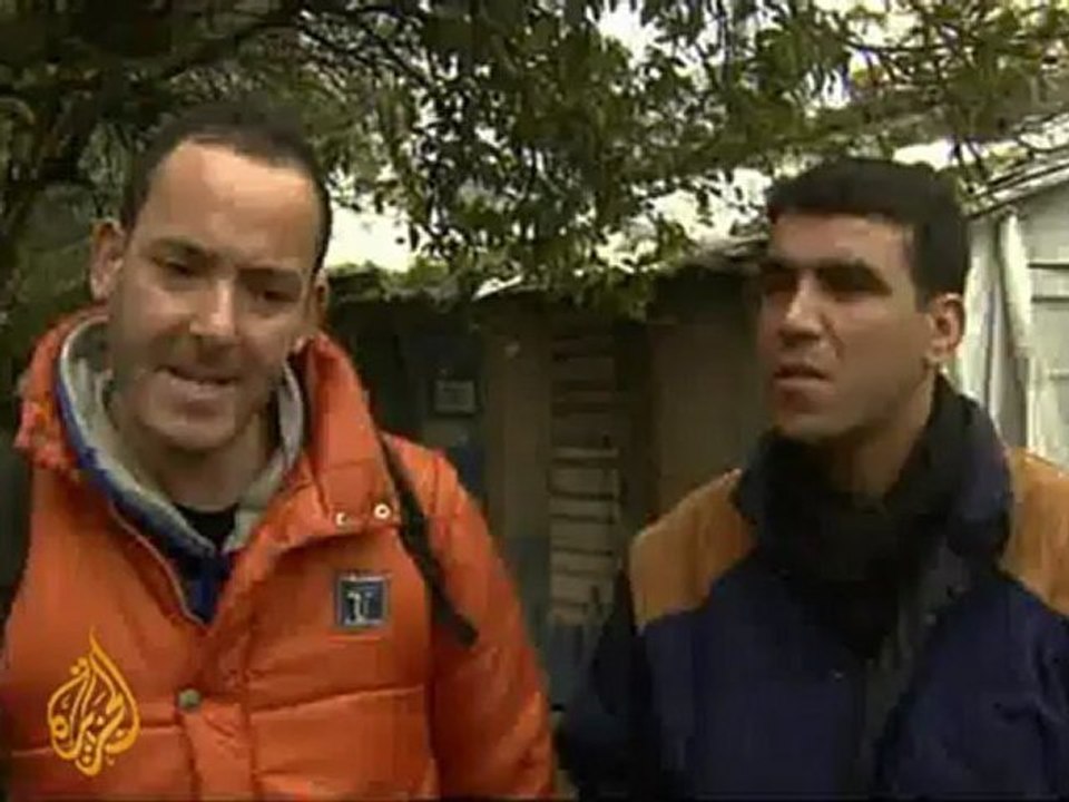 Refugees flock to Greece despite crisis