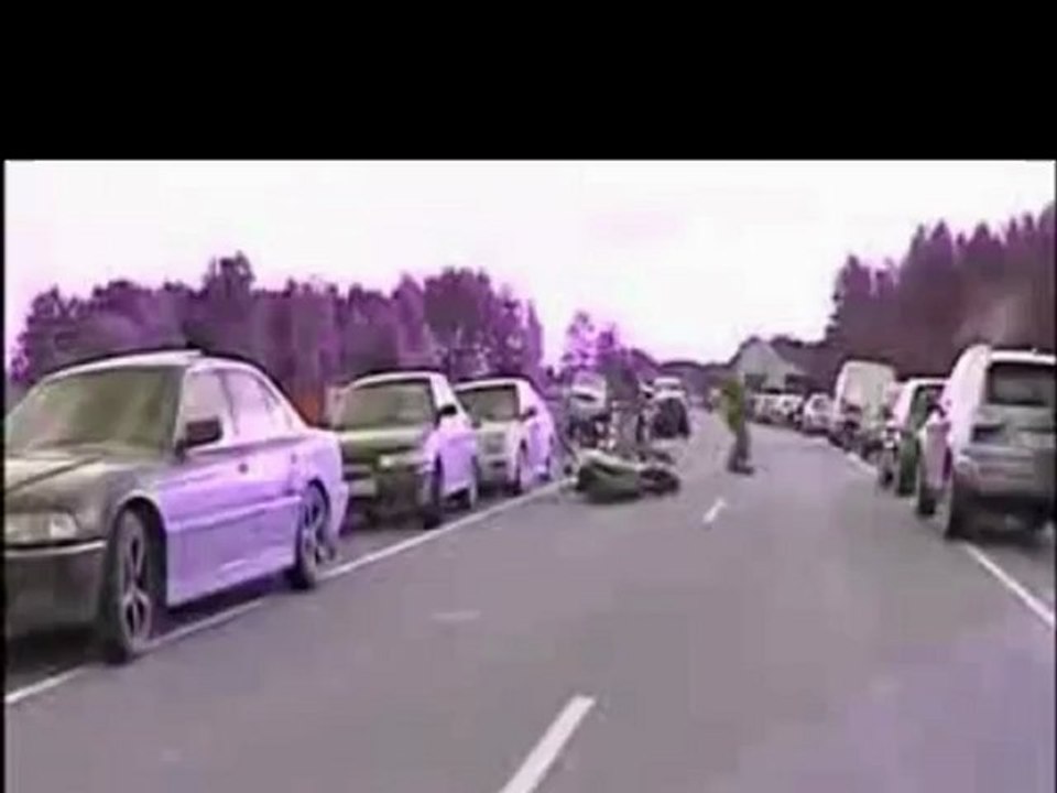 Netter Wheelie mit Folgen