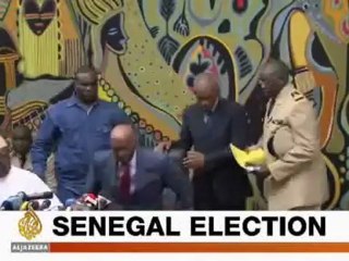 News Bulletin - 09:35 GMT update