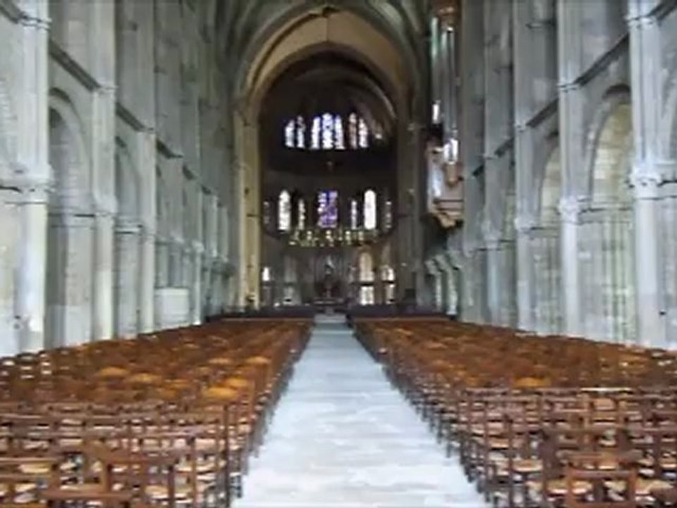 (51) Visite de reims et de la Basilique St Rémi Circuit Au Pays des Bulles 2012