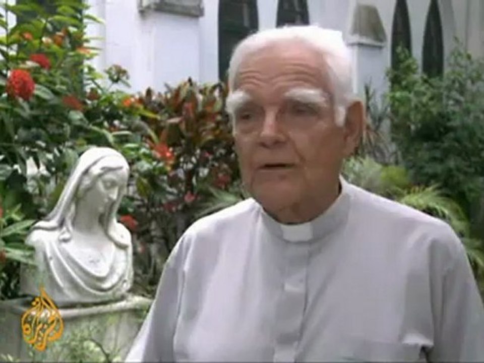 Cuban Catholics await pope in Santiago
