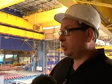 Les touristes découvrent les chantiers STX de Saint-Nazaire