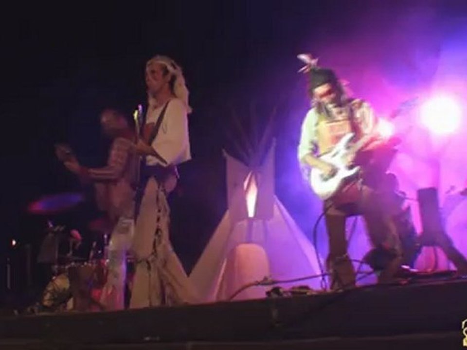 Jean-Pierre Camalessus et les Arapahoes dans le Retour du Grand Renard Blanc