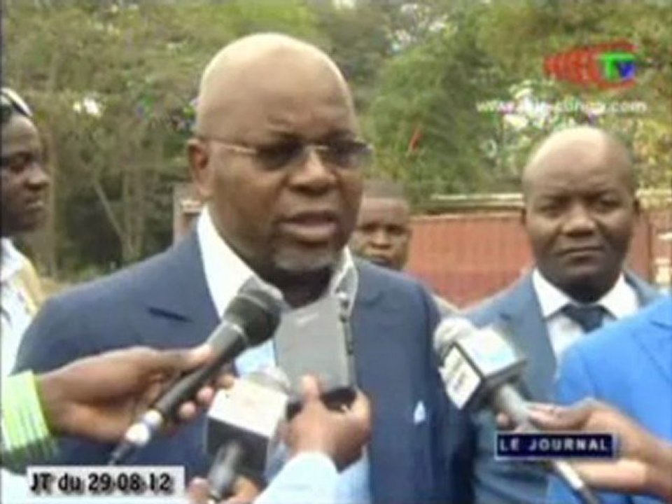 Travaux de construction du laboratoire pharmaceutique de fabrication de l’arthé amoquineLe ministre en charge de la recherche scientifique a visité les travaux de construction du laboratoire pharmaceutique de fabrication de l’arthé amoquine.