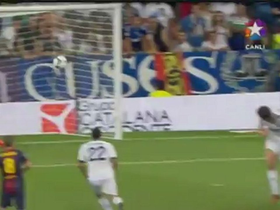 Real Madrid - Barcelona | Gol Messi