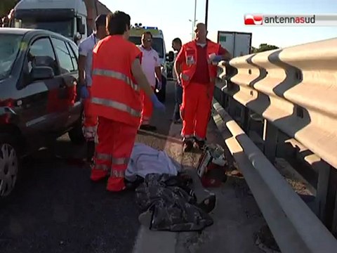 TG 29.08.12 Incidente mortale a Palese, travolto un migrante