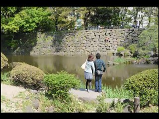 四月　町を歩けばデモ