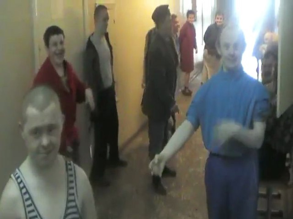 Visite d'un asile de fou en Russie