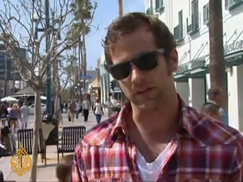 Facebook updates status with Instagram deal