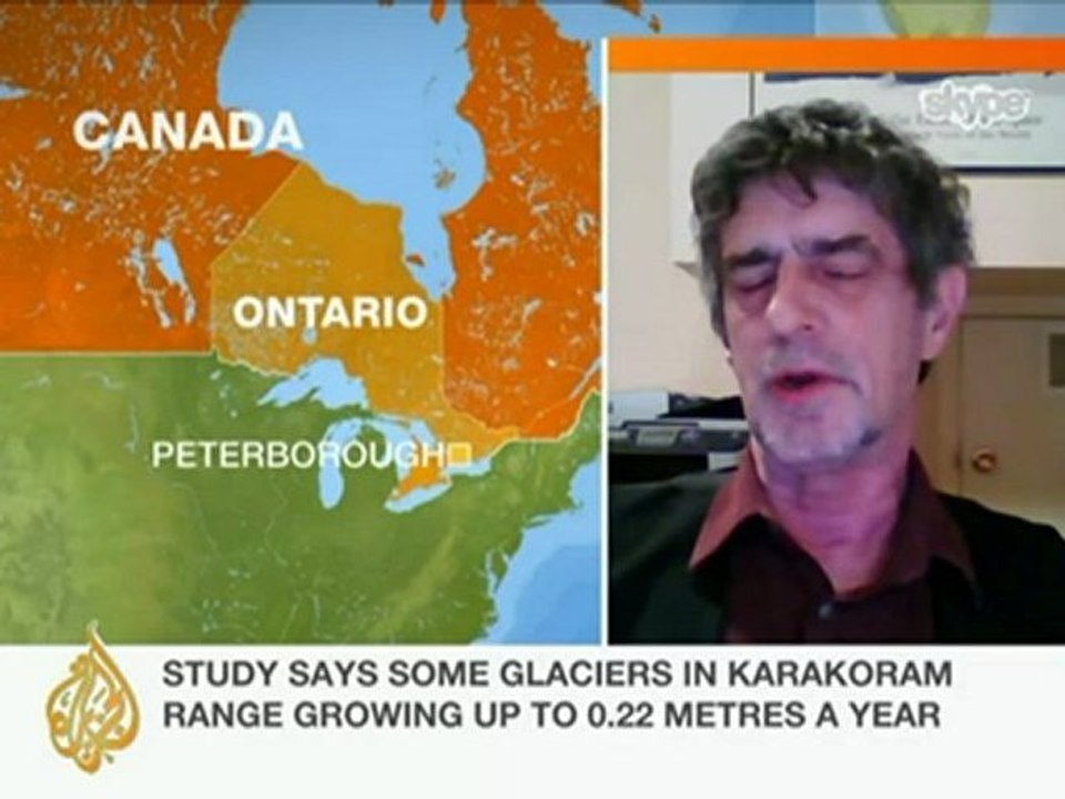 Glacier movement bucks global trend