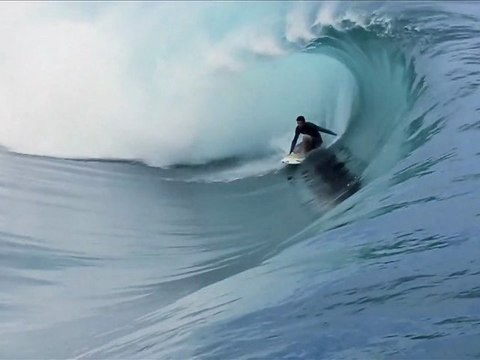 Billabong Pro - The Reef Below the Heaviest Wave in the World