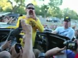 Lance Armstrong corre contra o câncer