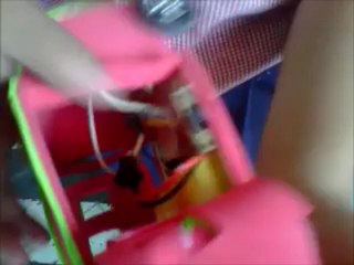 Niños del Centro Educativo Rural Campo Alegre crean carros de juguete en el Club de Robótica