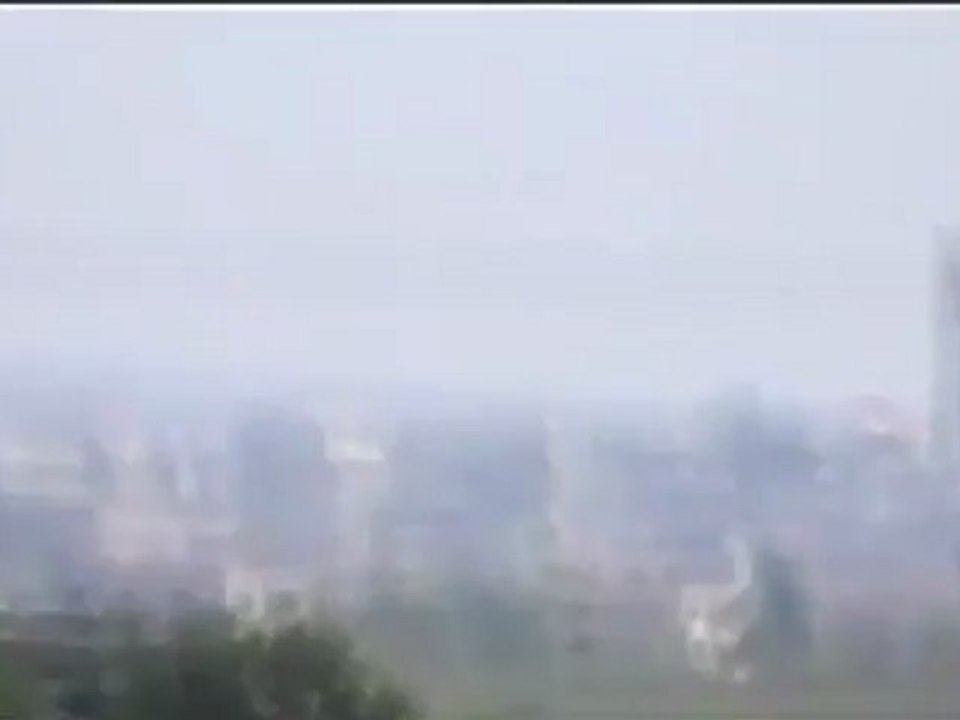 Syria فري برس  ادلب تفتناز ً لقطة توثق قصف الميغ على بلدة تفتناز 29-8-2012