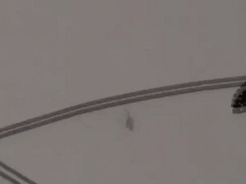 Syria فري برس حلب - بستان القصر __ الطيران المروحي يمشط المنطقة 30-8-2012