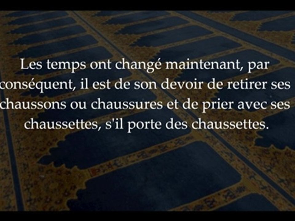Celui qui prie avec ses chaussures dans la mosquée - cheikh al Fawzan