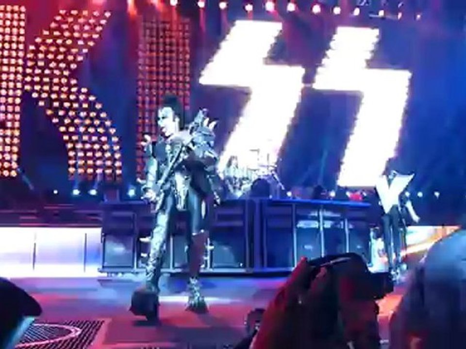KISS - DETROIT ROCK CITY - BONE BASH XIII 2012 SLEEP TRAIN PAVILION CONCORD CALIFORNIA