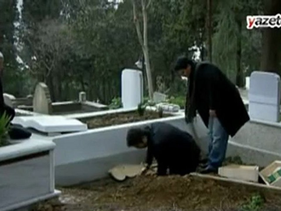 Kurtlar Vadisi Pusu Polat Alemdar Oğlunu Gömüyor