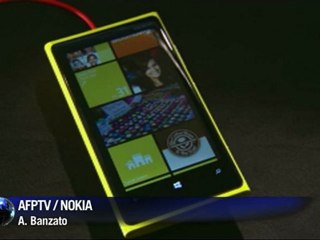 Celular da Nokia com recarga sem fio