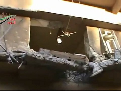 Syria فري برس دير الزور لقاء مع احد اهالي حي الحميدية بدير الزور 31 8 2012