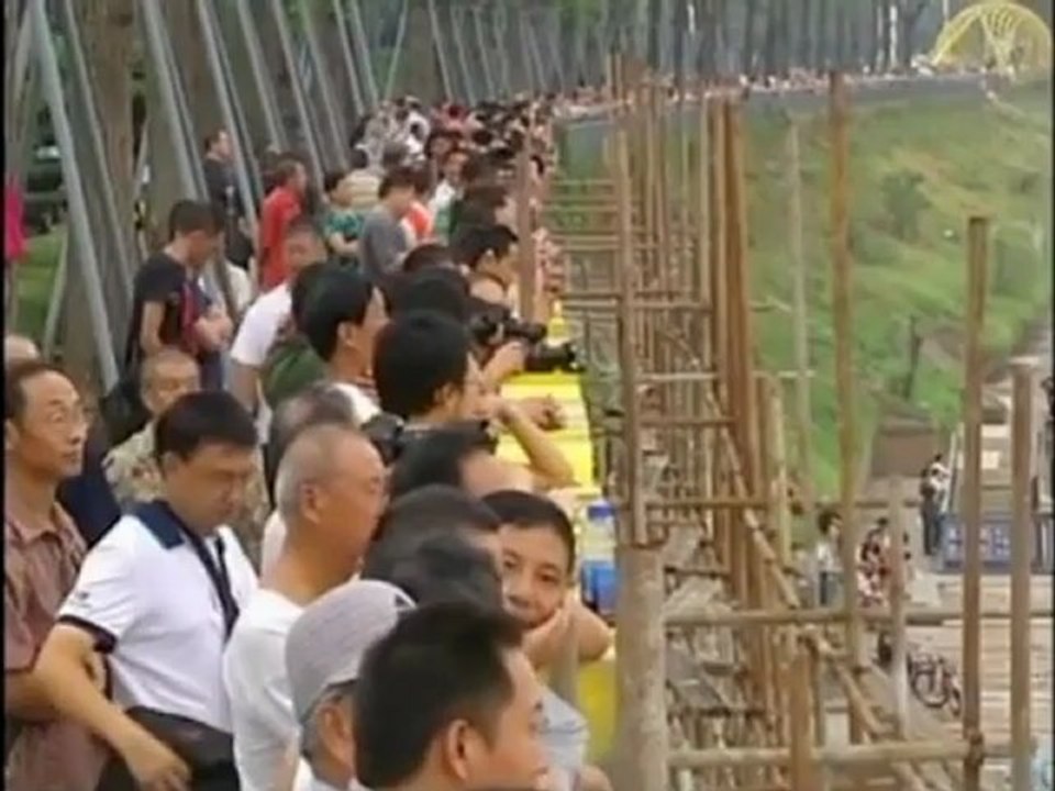 China implodes landmark buildings