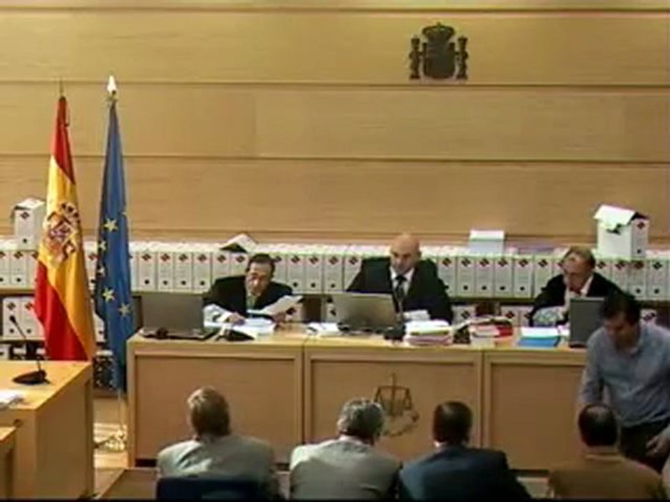 Declaración peritos 67147, 19245, 18479, 62070. Informe 57-it-04 de lofoscopia.