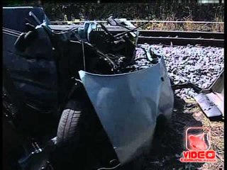 Poggiomarino (NA) - Treno travolge auto muore pensionato (30.08.12)