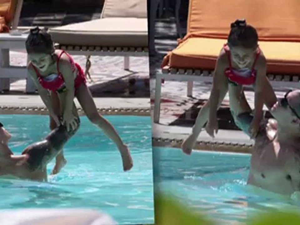 Jennifer Lopez Makes a Splash in Bikini