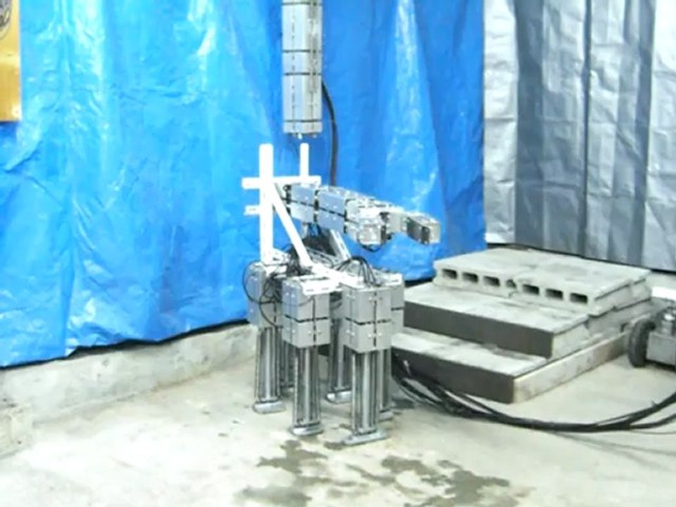 水圧軟体筋肉ロボット：P19：六足歩行：動作：サンポート