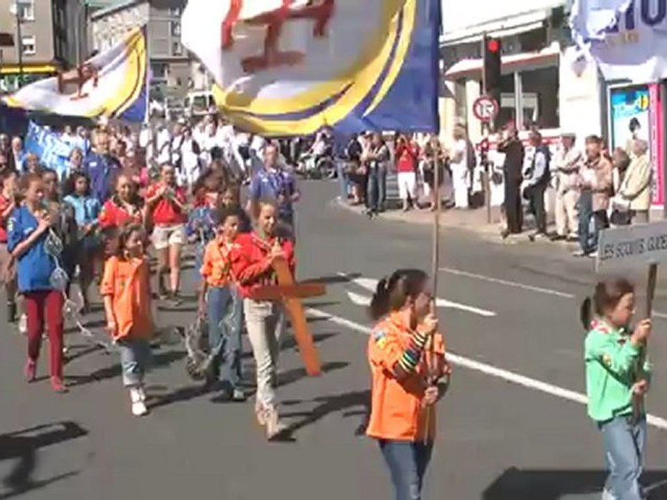 Départ de la procession Notre-Dame de Boulogne, août 2012