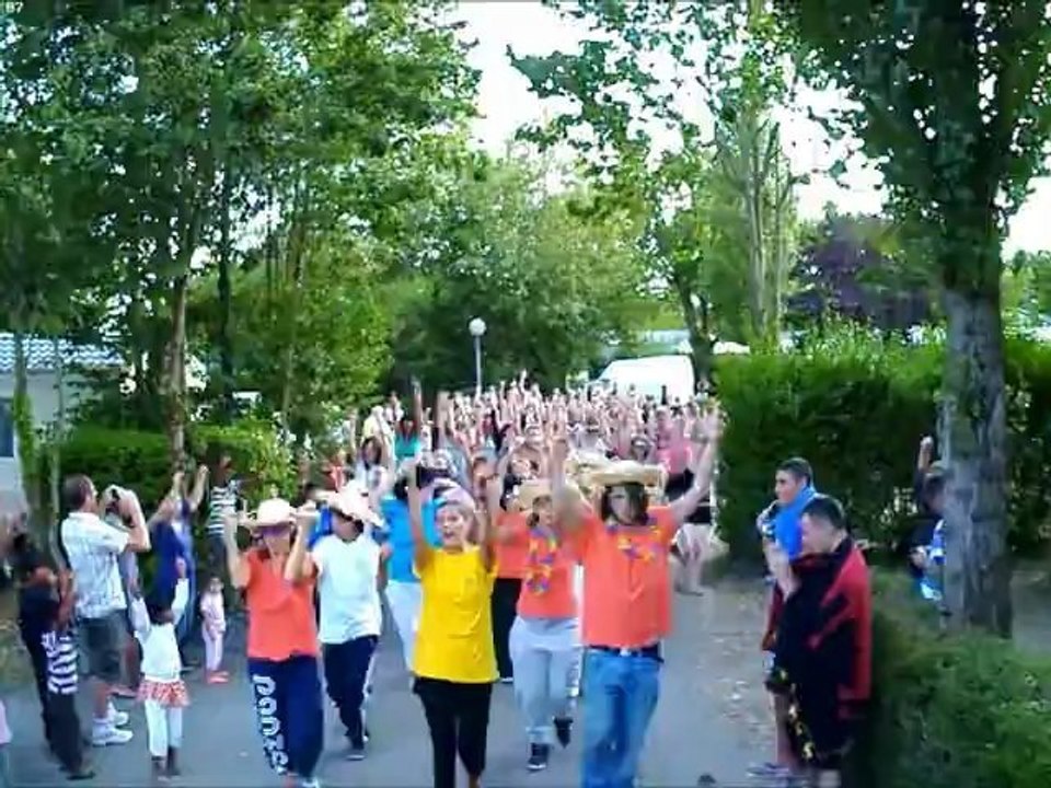 FLASH MOB DU CAMPING l'orée de l'océan en Vendée